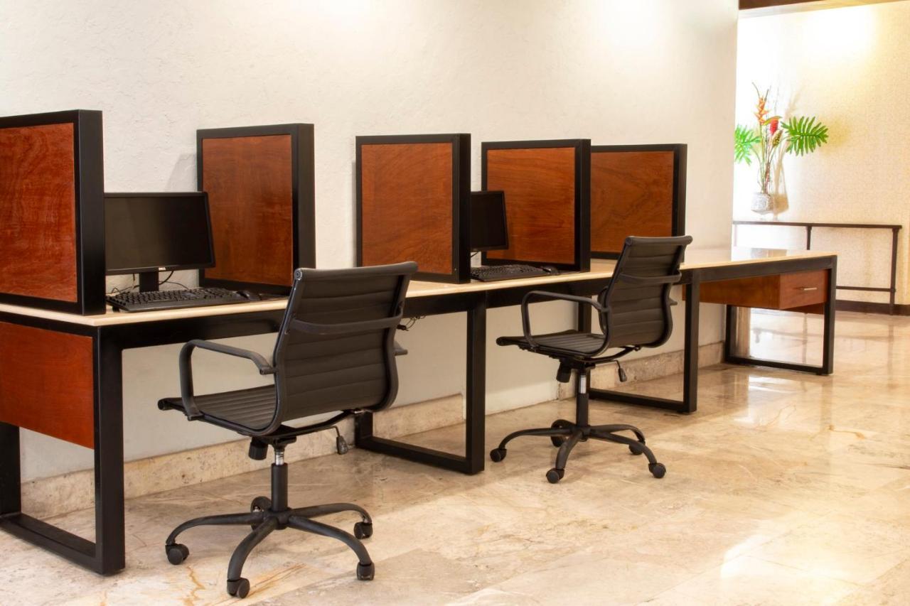 Gamma Merida El Castellano Ngoại thất bức ảnh